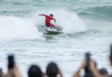 Com torcida de Rayssa Leal, Isaquias Queiroz e L7nnon, Italo Ferreira vence em estreia no QS em Natal