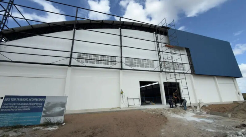 Obra do ginásio poliesportivo de Cajazeiras chega à reta final