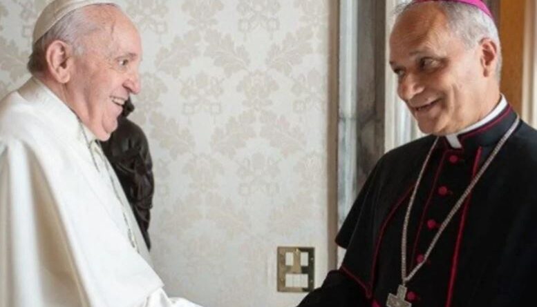 Papa Leão XIV cita Francisco em 1ª missa de Páscoa sem o antecessor