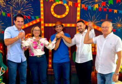 Kleber Rodrigues participa de ato que oficializa apoio do prefeito de Santo Antônio a Allyson Bezerra